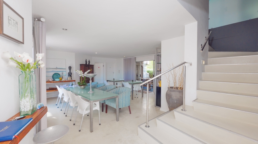 6 Bedroom Property for Sale in Agulhas Western Cape
